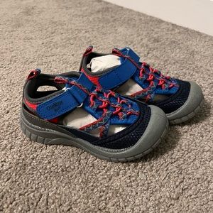 NWT OshKosh Water Sandals / Shoes - Toddler Size 9